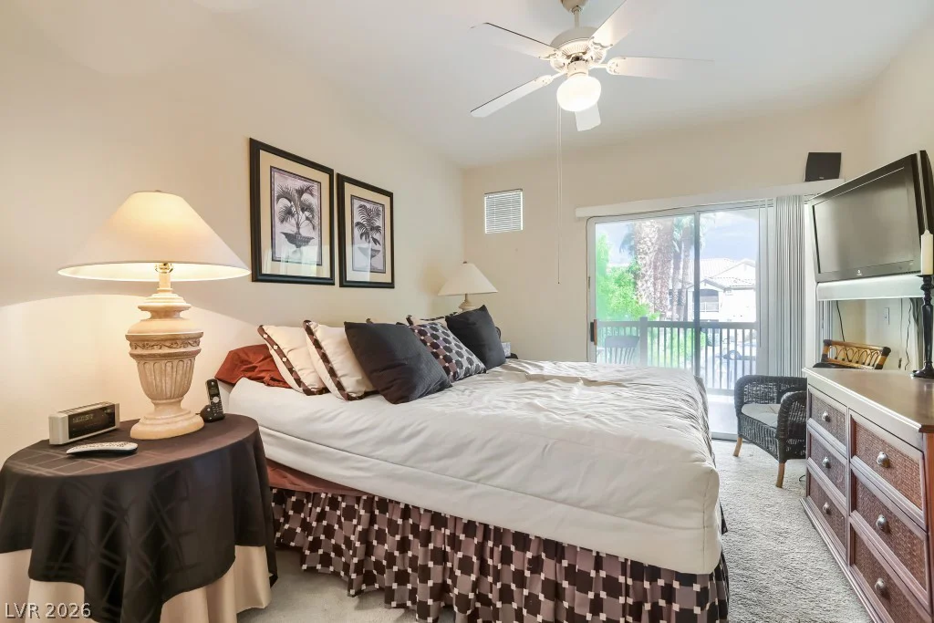 5855 Valley, North Las Vegas, NV 89031