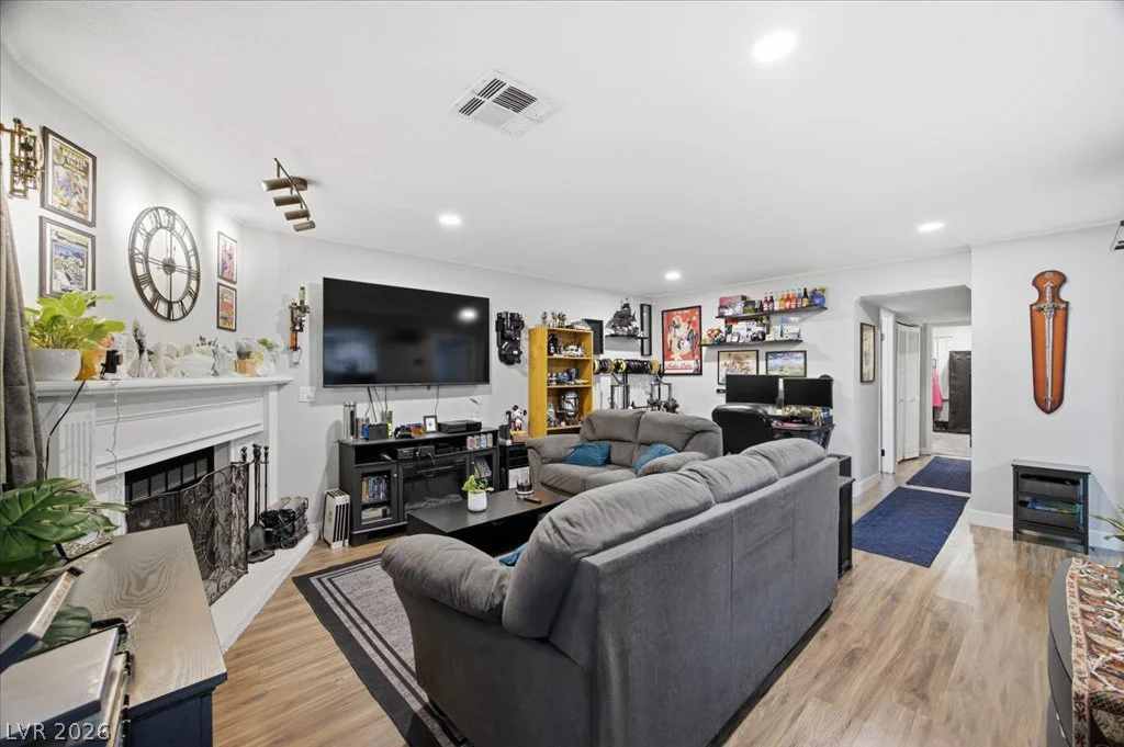 5099 Eldora, Las Vegas, NV 89146
