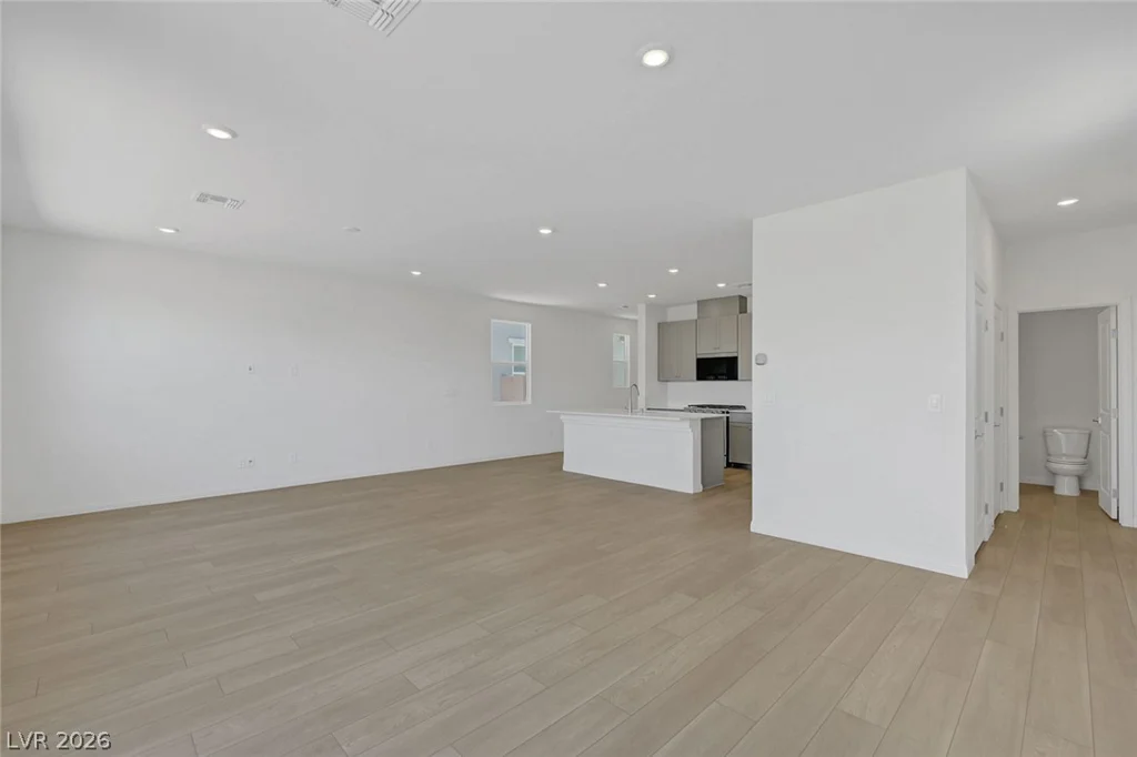 7086 Parkallen, Las Vegas, NV 89113