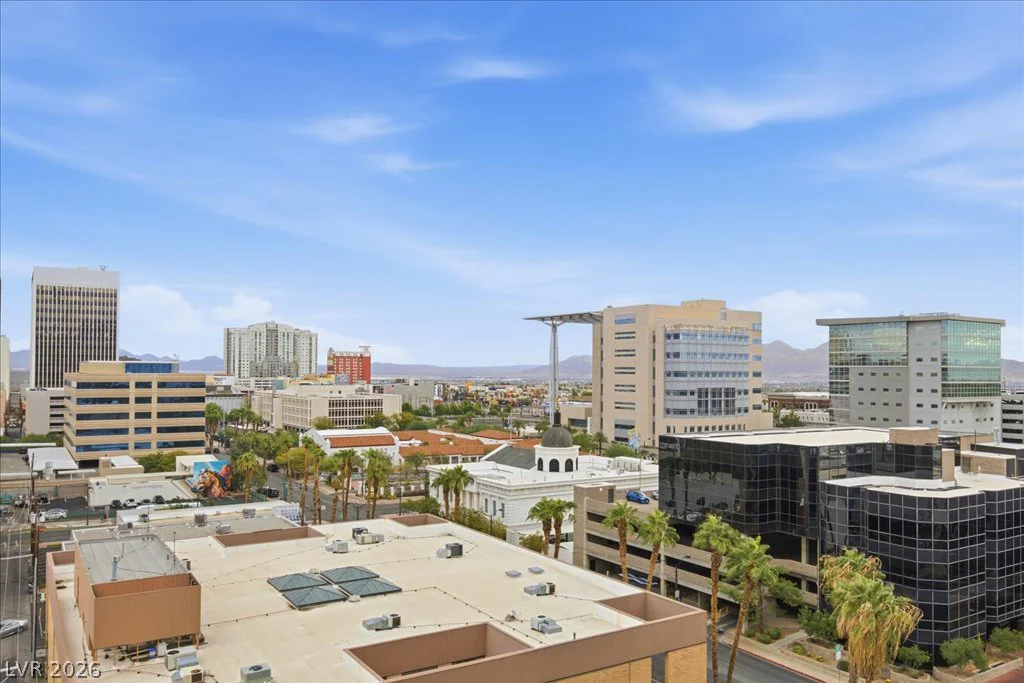 353 Bonneville, Las Vegas, NV 89101