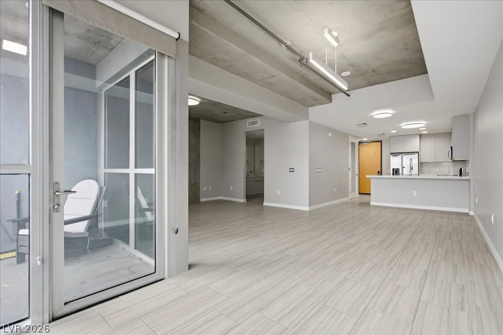 353 Bonneville, Las Vegas, NV 89101