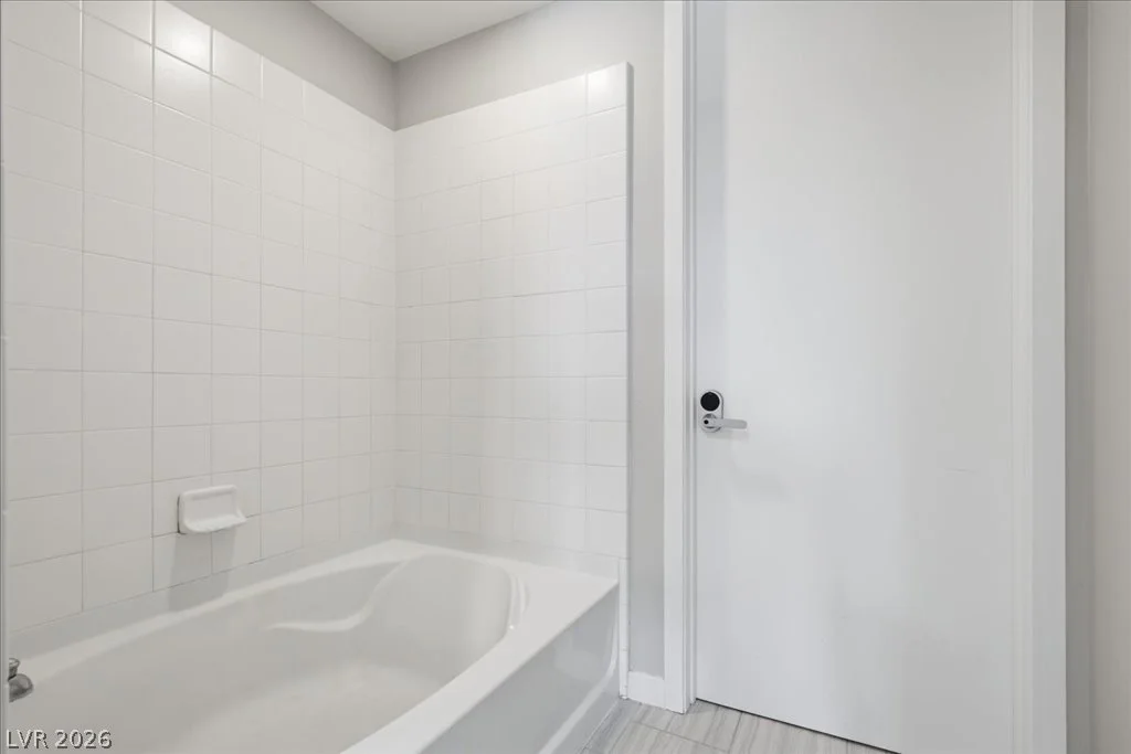 353 Bonneville, Las Vegas, NV 89101
