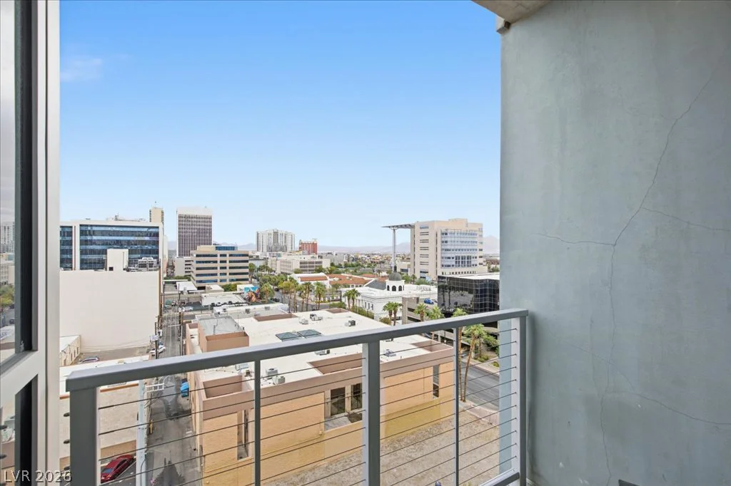353 Bonneville, Las Vegas, NV 89101