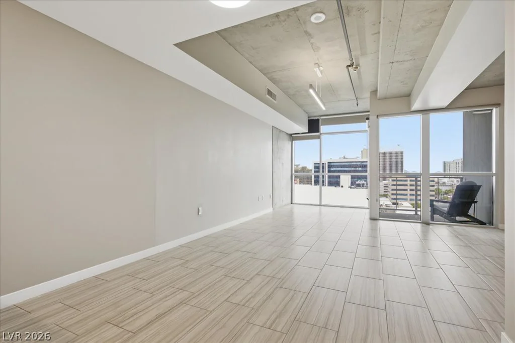 353 Bonneville, Las Vegas, NV 89101