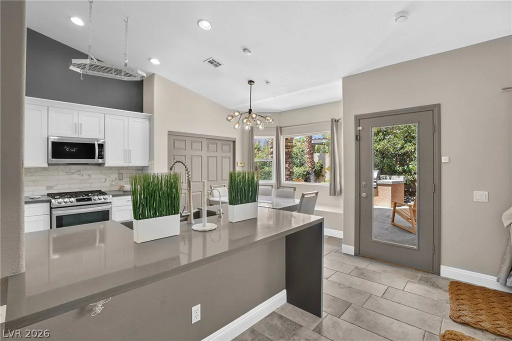 11212 Dell Cliffs, Las Vegas, NV 89144