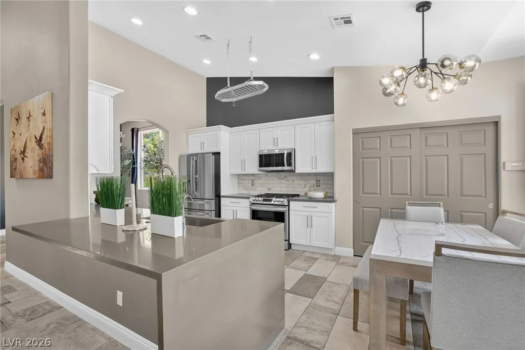 11212 Dell Cliffs, Las Vegas, NV 89144