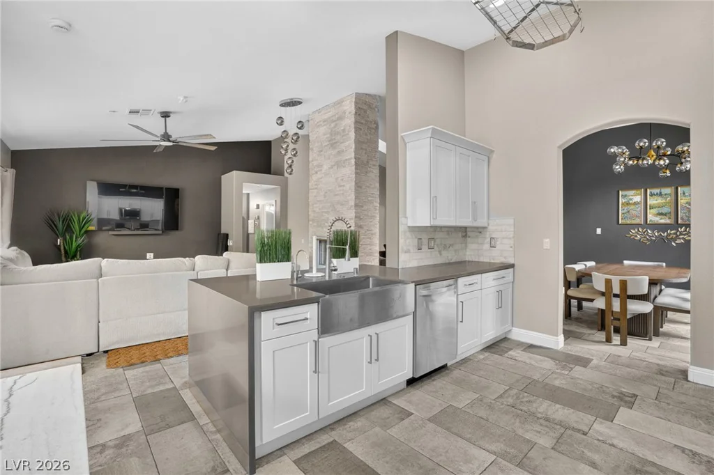 11212 Dell Cliffs, Las Vegas, NV 89144