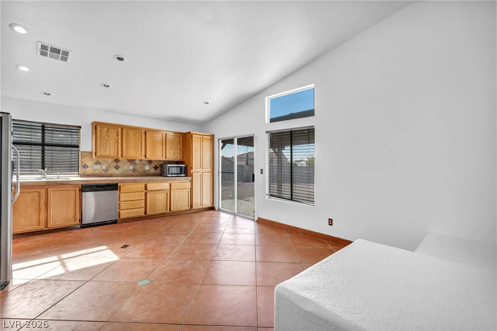 4906 Via Luis, North Las Vegas, NV 89031
