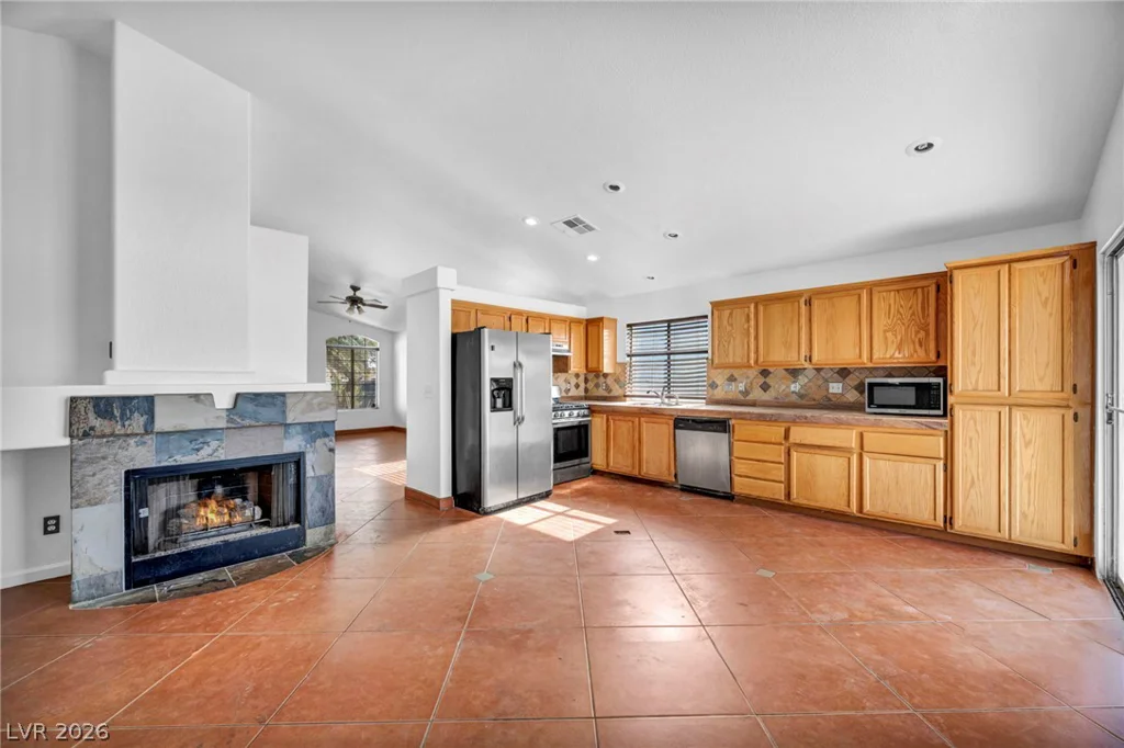 4906 Via Luis, North Las Vegas, NV 89031