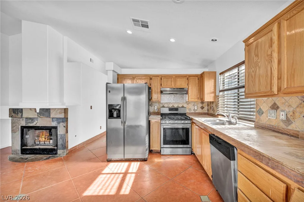 4906 Via Luis, North Las Vegas, NV 89031