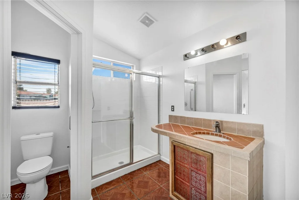 4906 Via Luis, North Las Vegas, NV 89031
