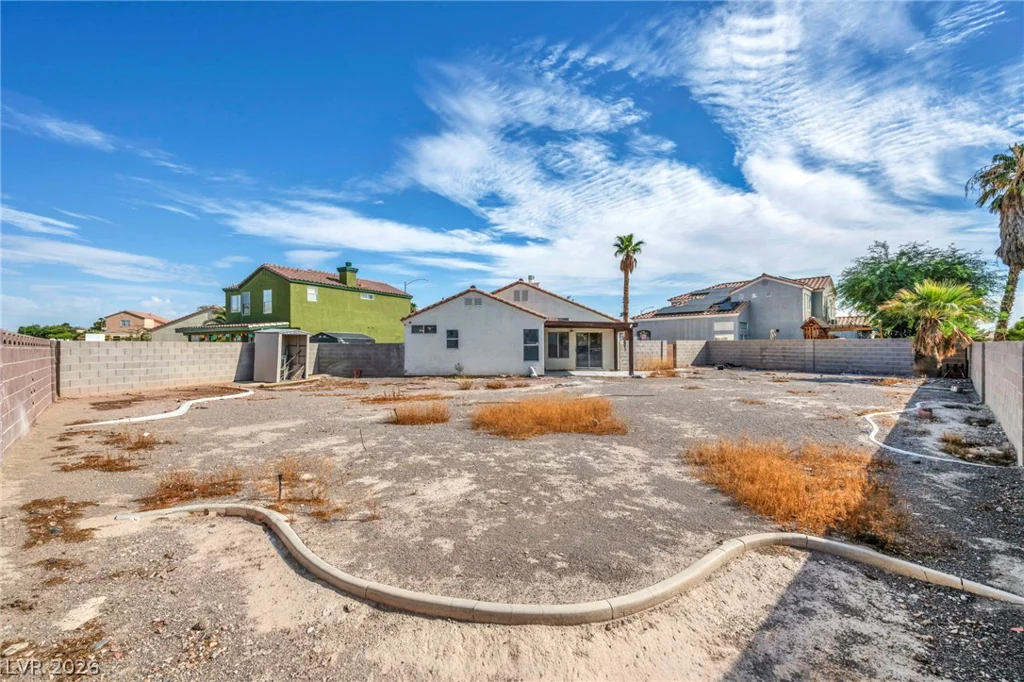 4906 Via Luis, North Las Vegas, NV 89031
