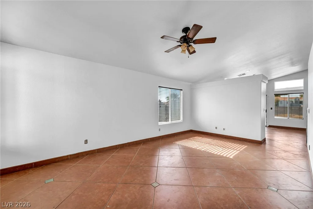 4906 Via Luis, North Las Vegas, NV 89031