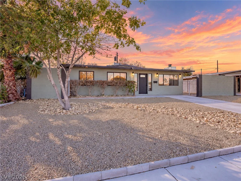 621 Berry, Las Vegas, NV 89107