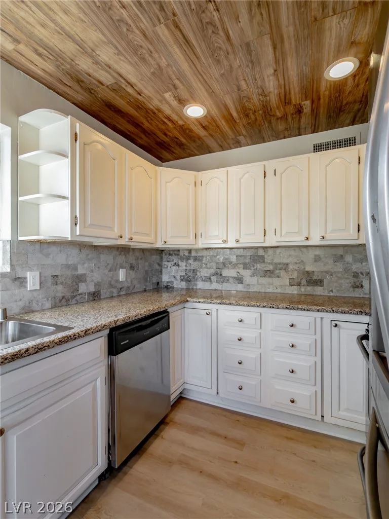 621 Berry, Las Vegas, NV 89107