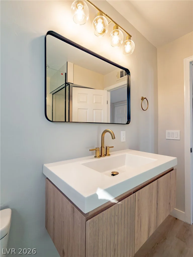 621 Berry, Las Vegas, NV 89107
