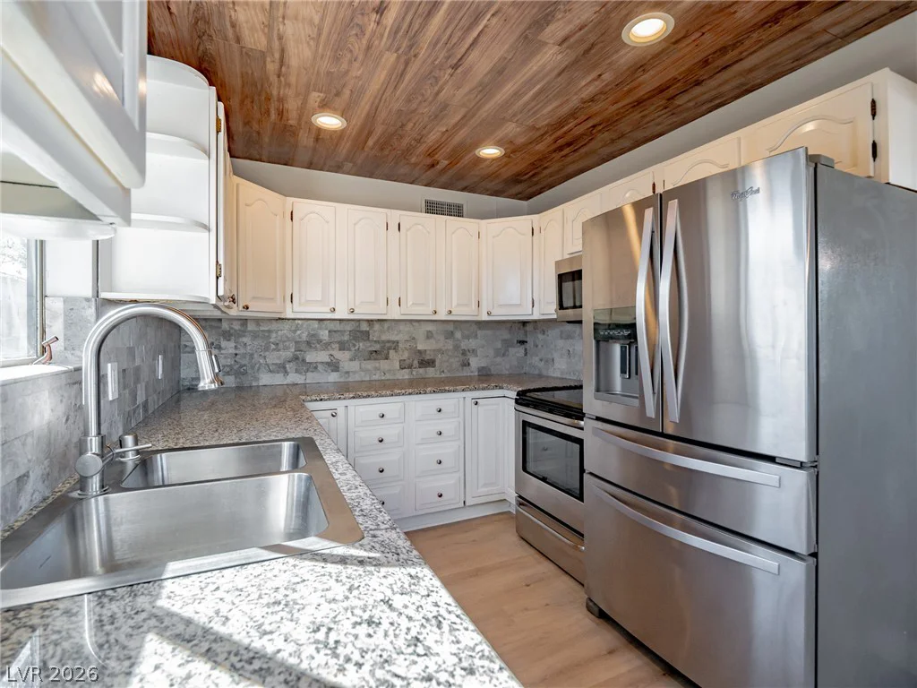 621 Berry, Las Vegas, NV 89107