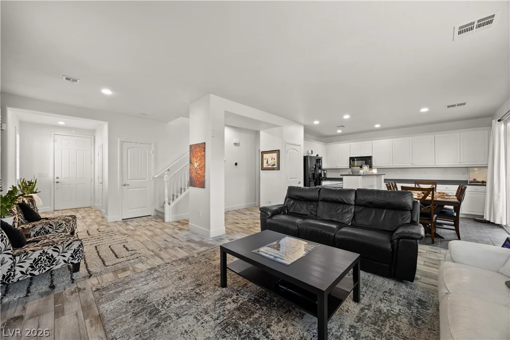 16 Yellow Peak, North Las Vegas, NV 89031