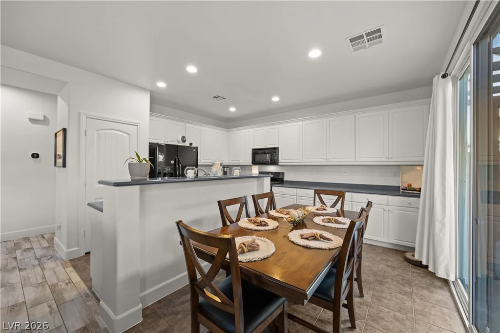 16 Yellow Peak, North Las Vegas, NV 89031