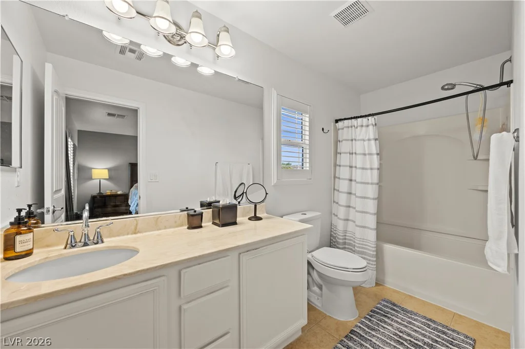 16 Yellow Peak, North Las Vegas, NV 89031
