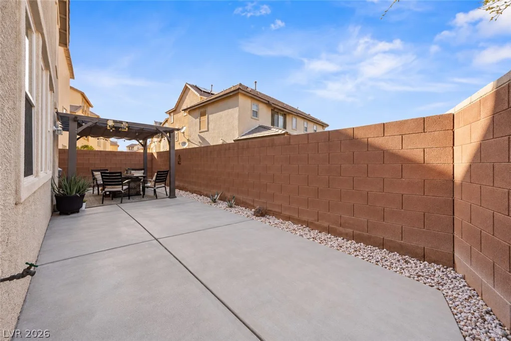 16 Yellow Peak, North Las Vegas, NV 89031