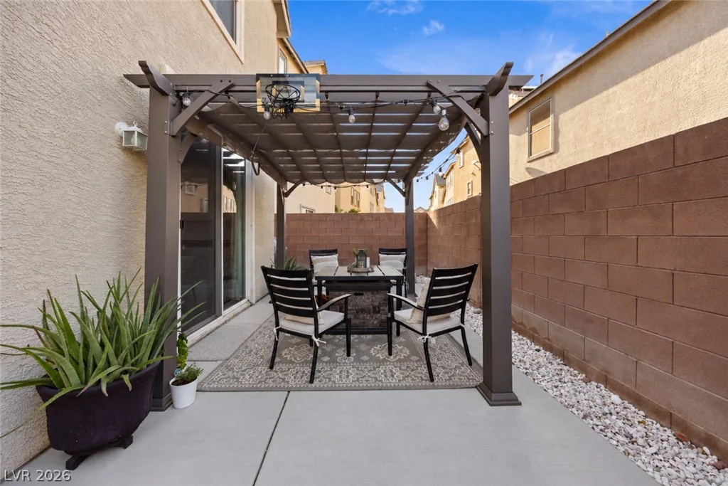 16 Yellow Peak, North Las Vegas, NV 89031