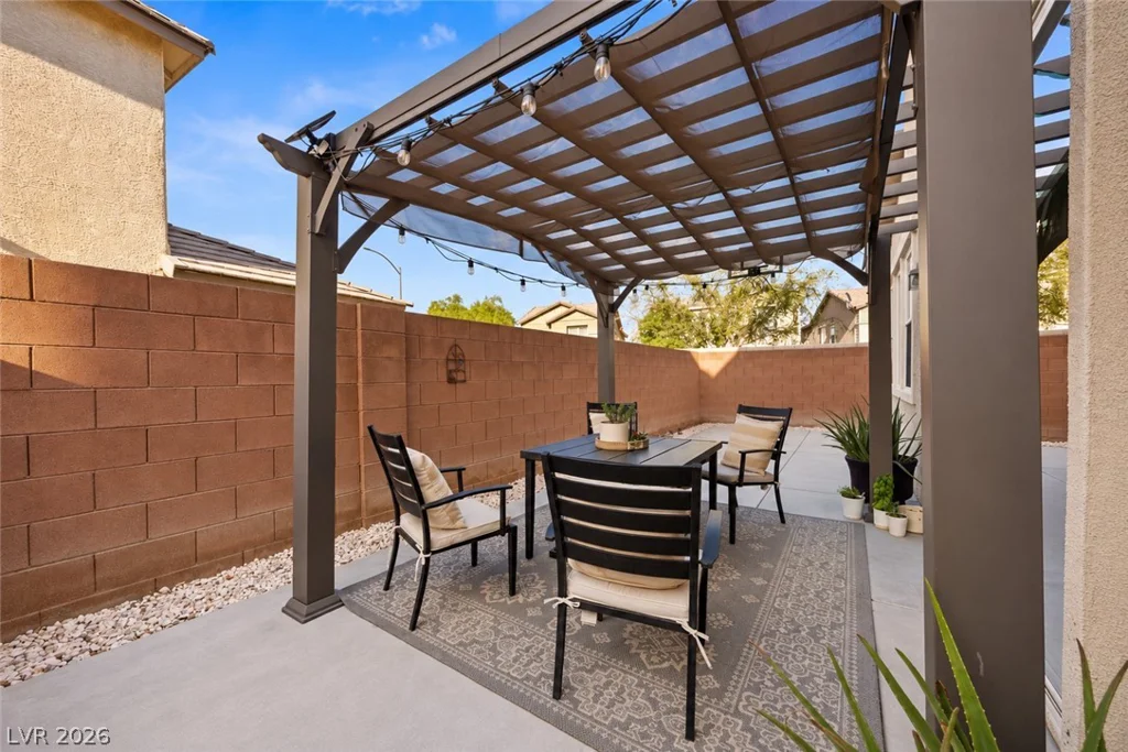 16 Yellow Peak, North Las Vegas, NV 89031