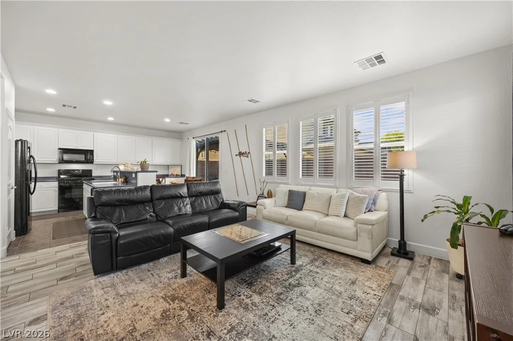 16 Yellow Peak, North Las Vegas, NV 89031