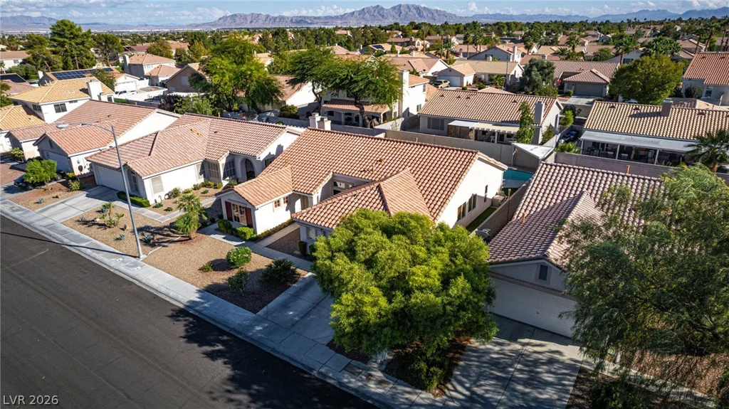 1705 Night Shadow, North Las Vegas, NV 89031