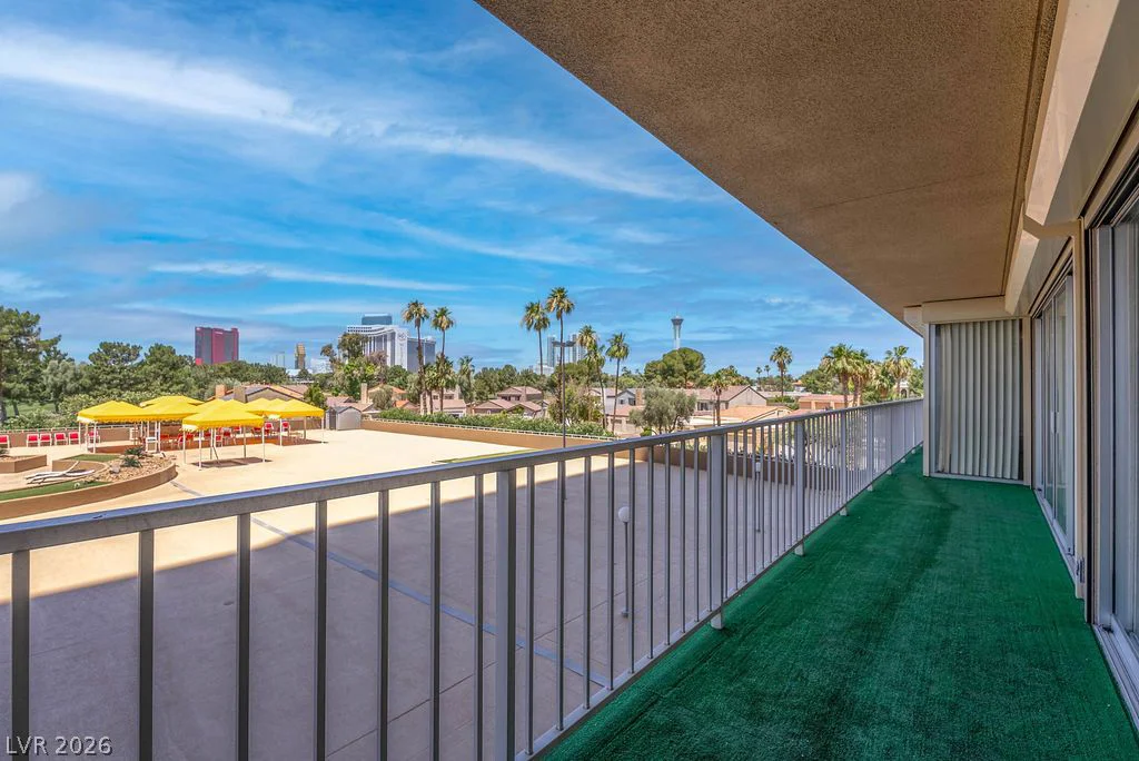 3111 Bel Air, Las Vegas, NV 89109