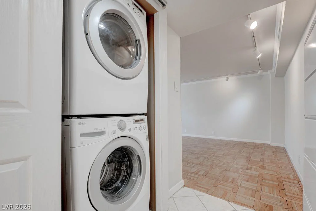 3111 Bel Air, Las Vegas, NV 89109