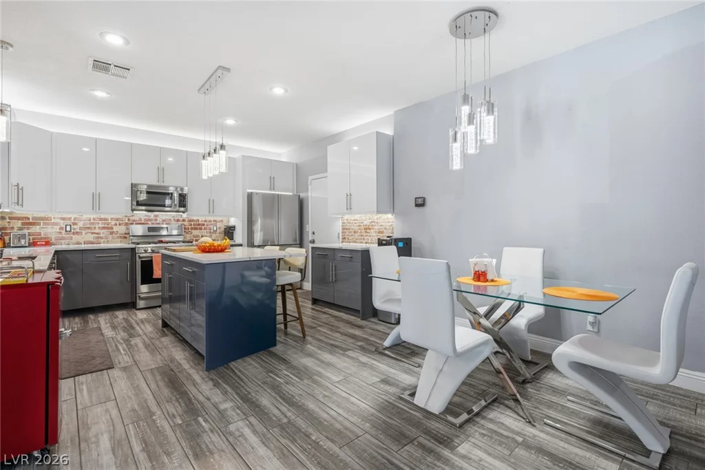 5609 Distant Drum, North Las Vegas, NV 89081