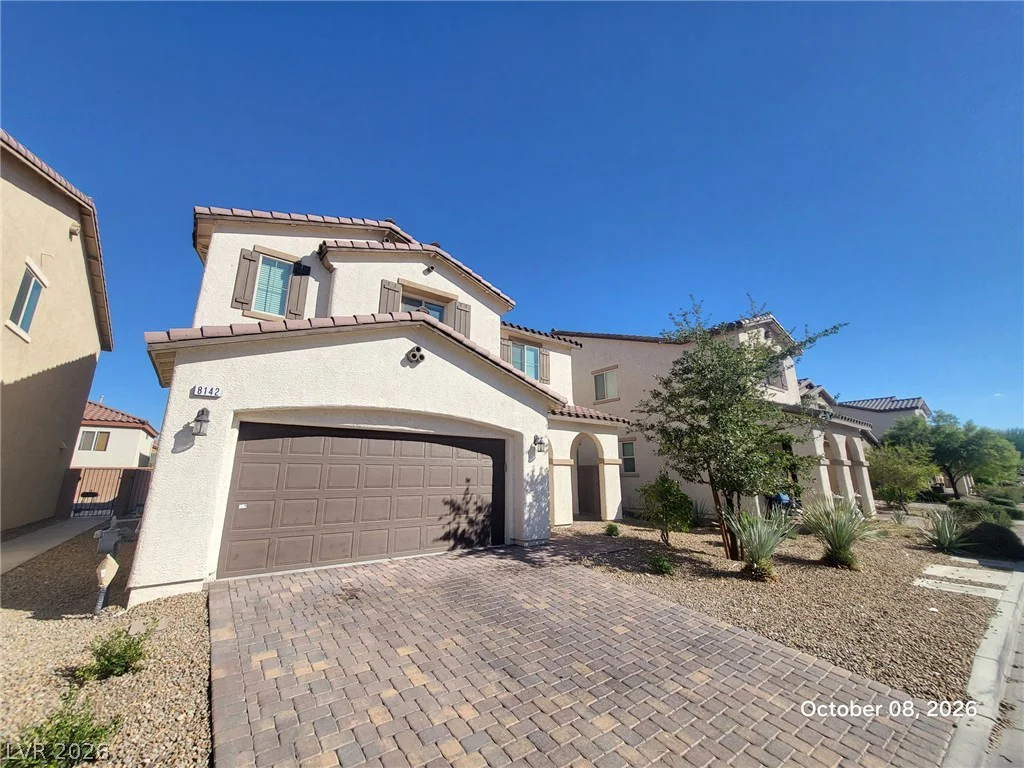 8142 Pinecrest Falls, Las Vegas, NV 89113