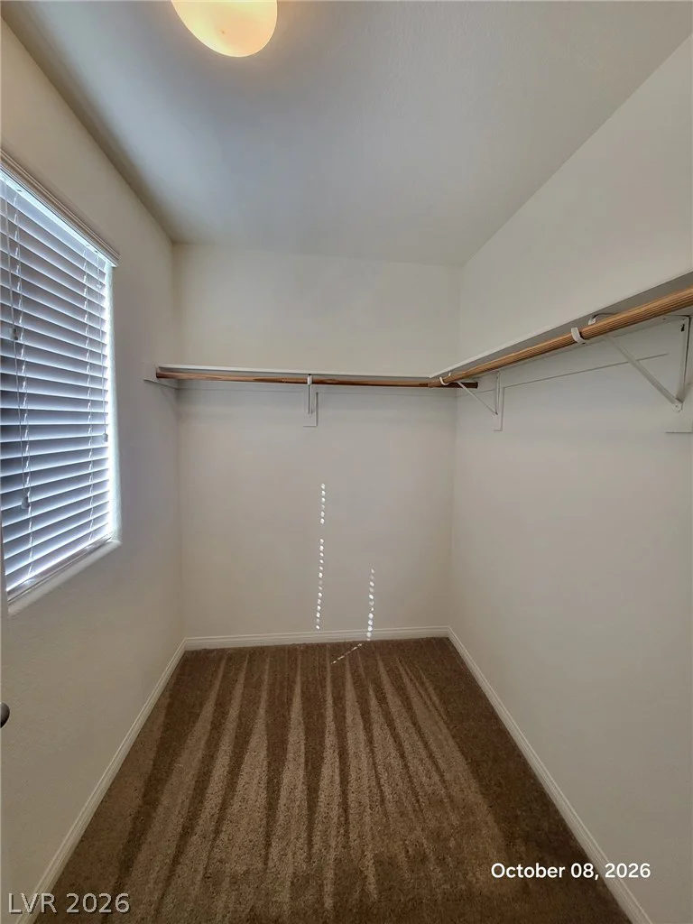 8142 Pinecrest Falls, Las Vegas, NV 89113
