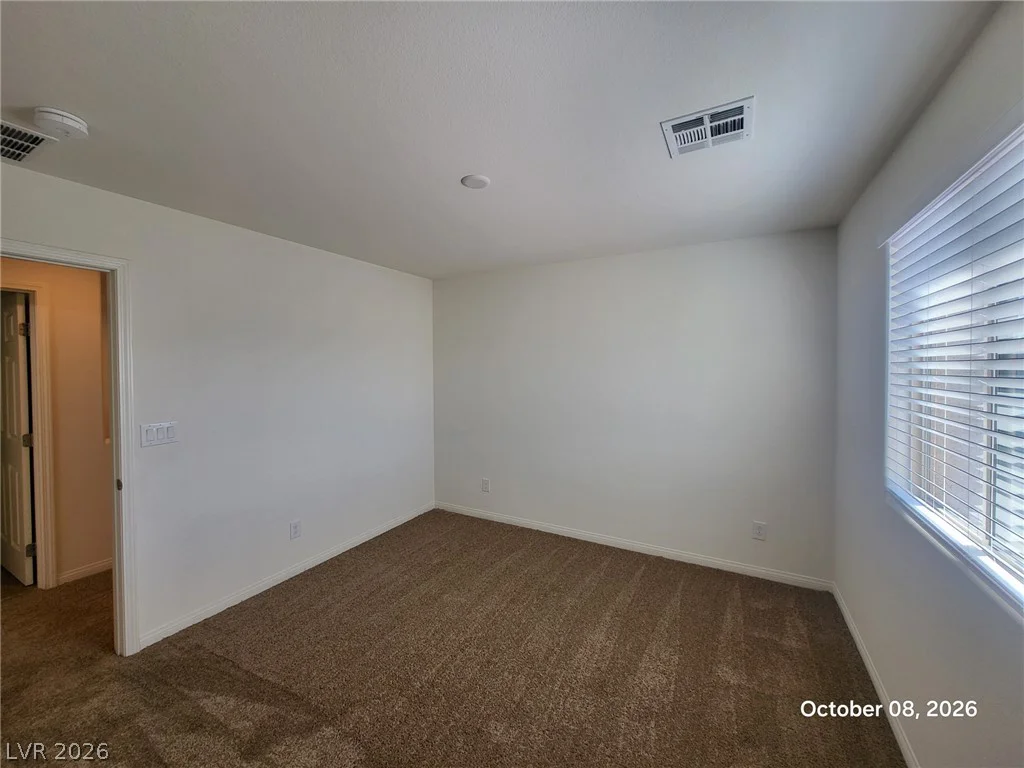 8142 Pinecrest Falls, Las Vegas, NV 89113