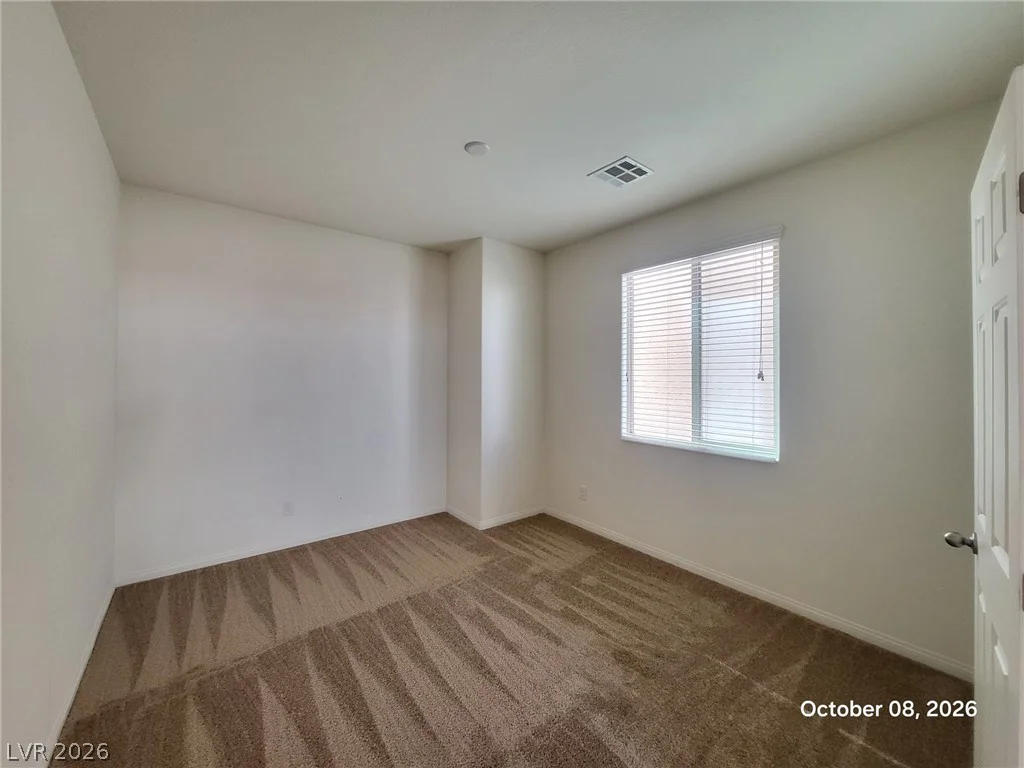 8142 Pinecrest Falls, Las Vegas, NV 89113