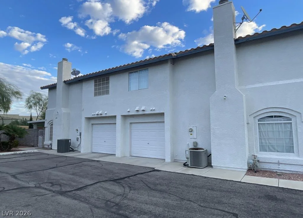241 Lucky Star, Las Vegas, NV 89145