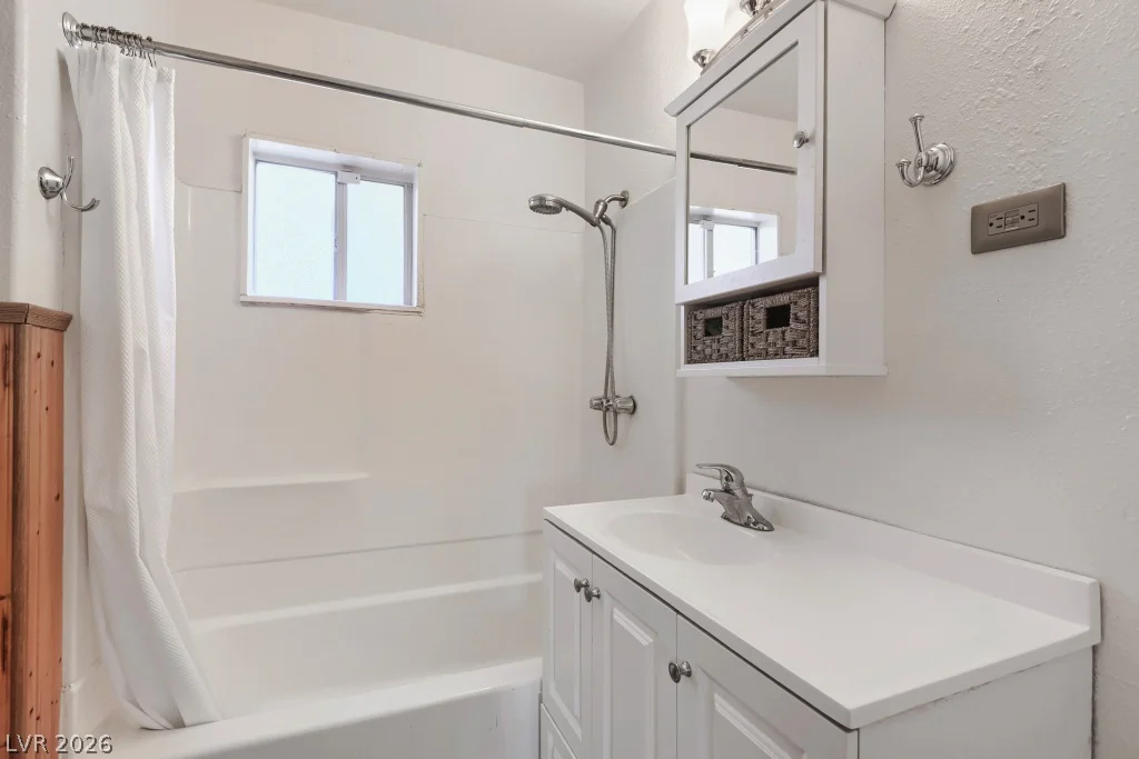 11 Washington, Henderson, NV 89015