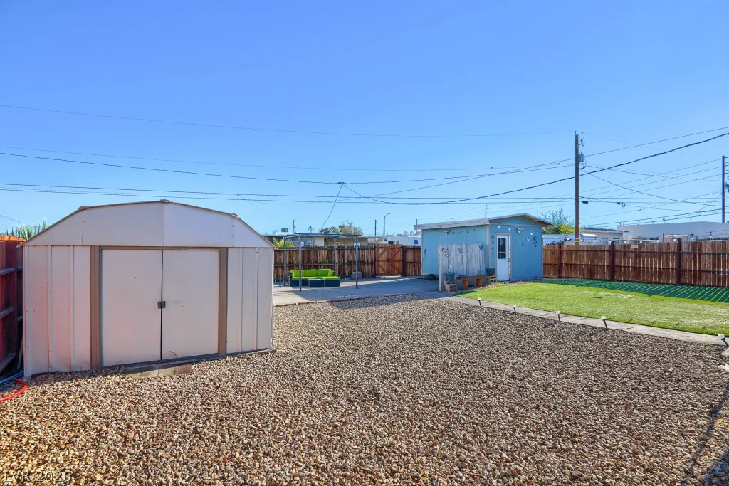 11 Washington, Henderson, NV 89015