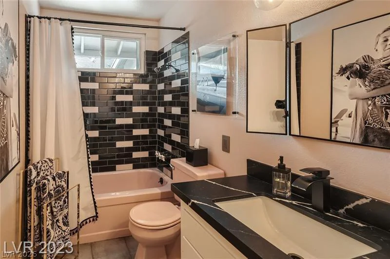 3716 Greencrest, Las Vegas, NV 89121