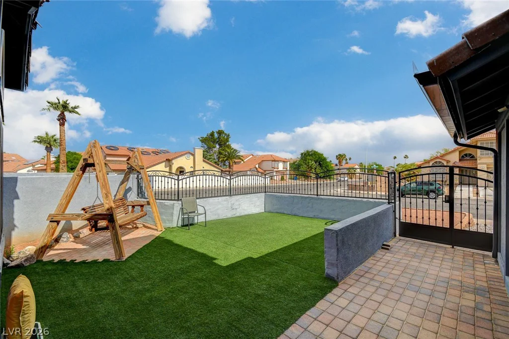 345 Moreno, Henderson, NV 89014