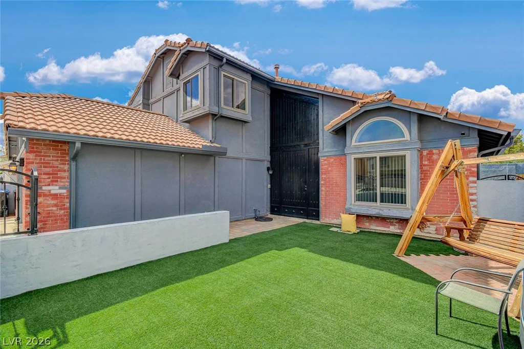 345 Moreno, Henderson, NV 89014