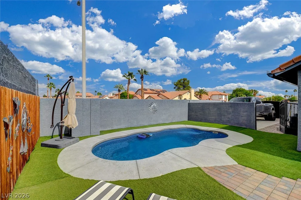 345 Moreno, Henderson, NV 89014
