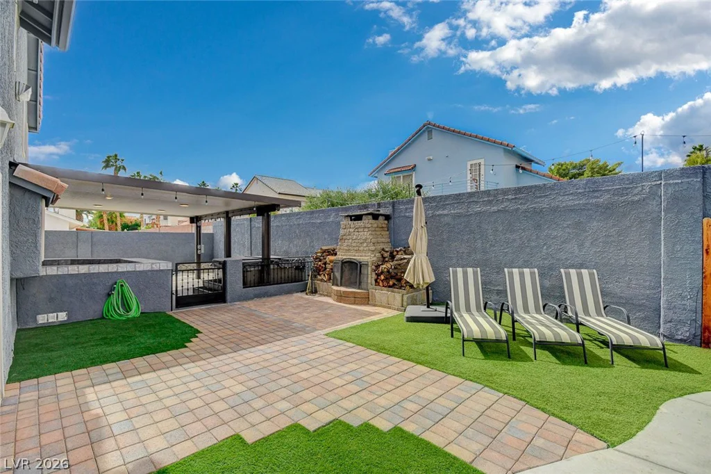 345 Moreno, Henderson, NV 89014