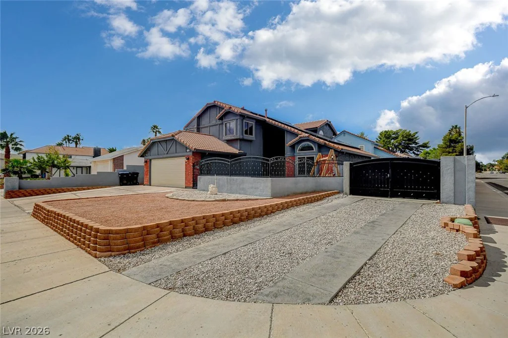 345 Moreno, Henderson, NV 89014