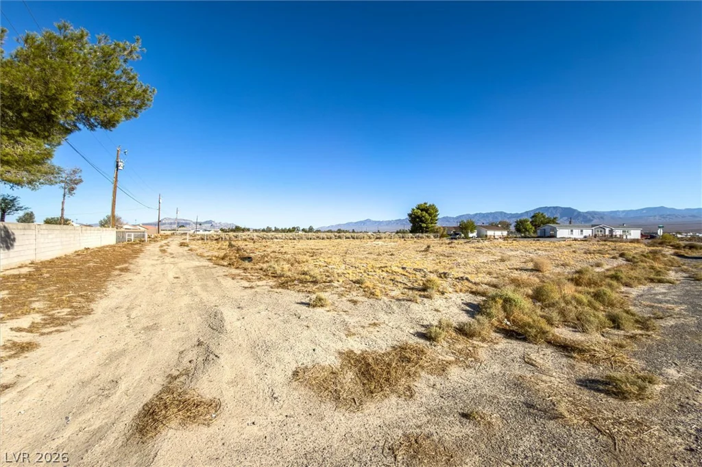 2330 Laguna, Pahrump, NV 89048