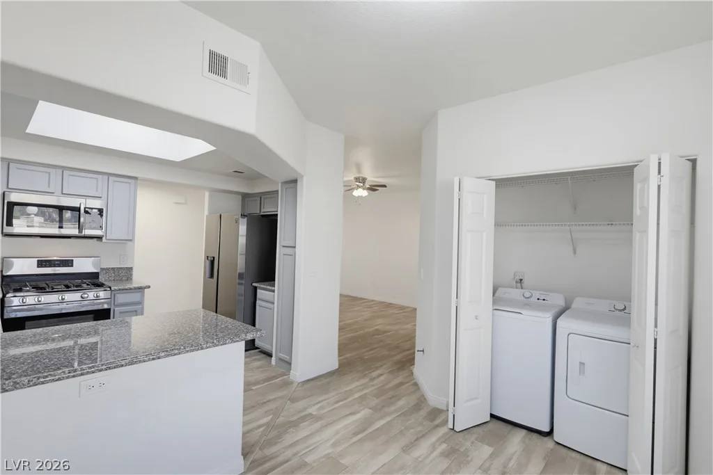 8432 Running Deer, Las Vegas, NV 89145