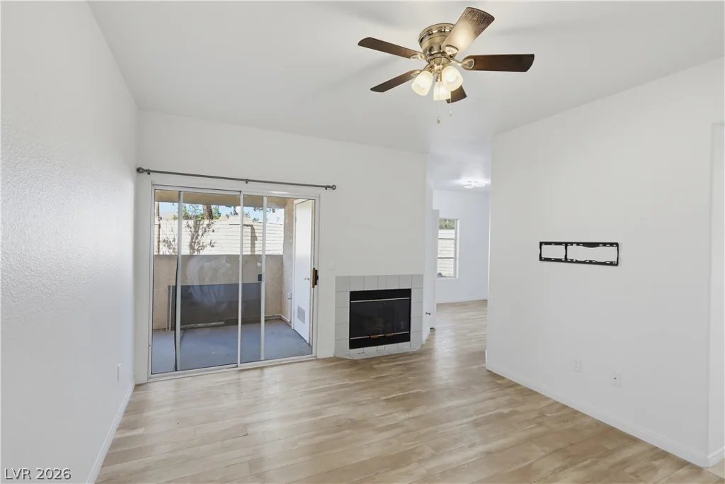 8432 Running Deer, Las Vegas, NV 89145