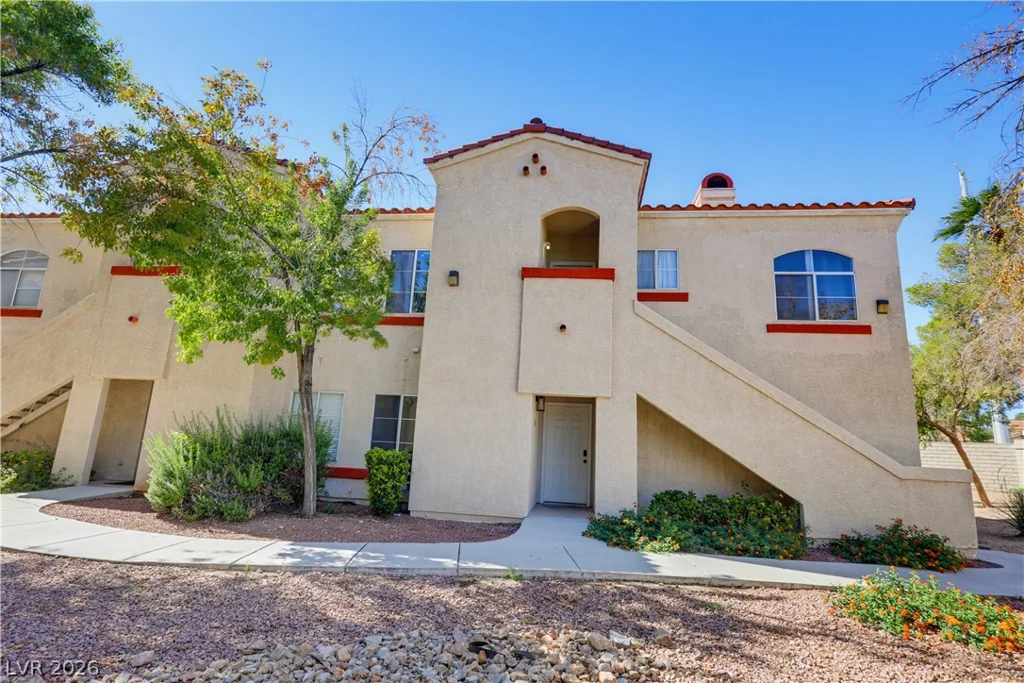 8432 Running Deer, Las Vegas, NV 89145