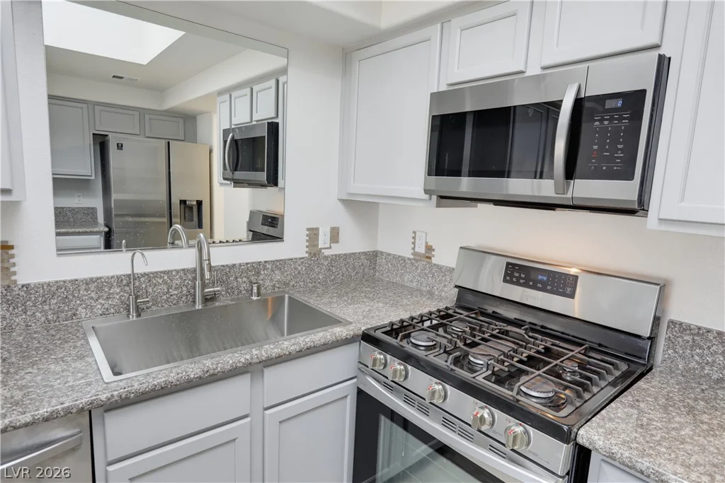8432 Running Deer, Las Vegas, NV 89145